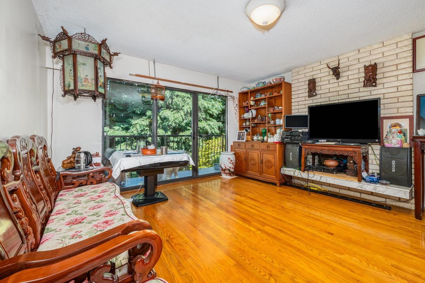 1342 10Th Avenue E, Vancouver, BC