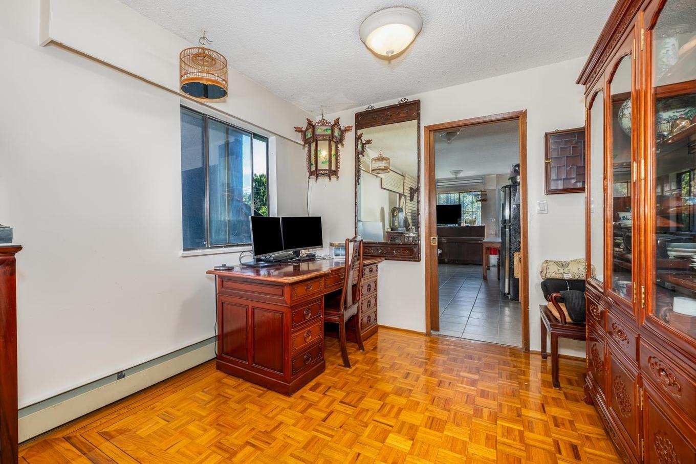 1342 10Th Avenue E, Vancouver, BC