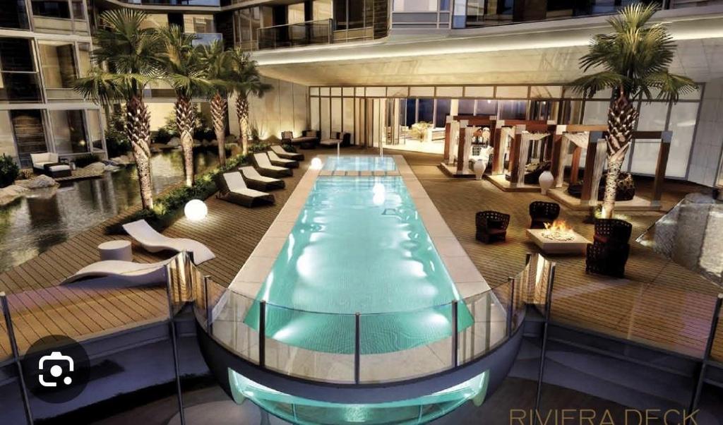 1115-68 Smithe Street, Vancouver, BC