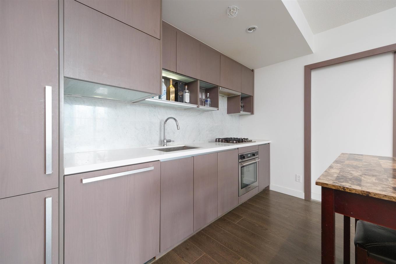 1115-68 Smithe Street, Vancouver, BC