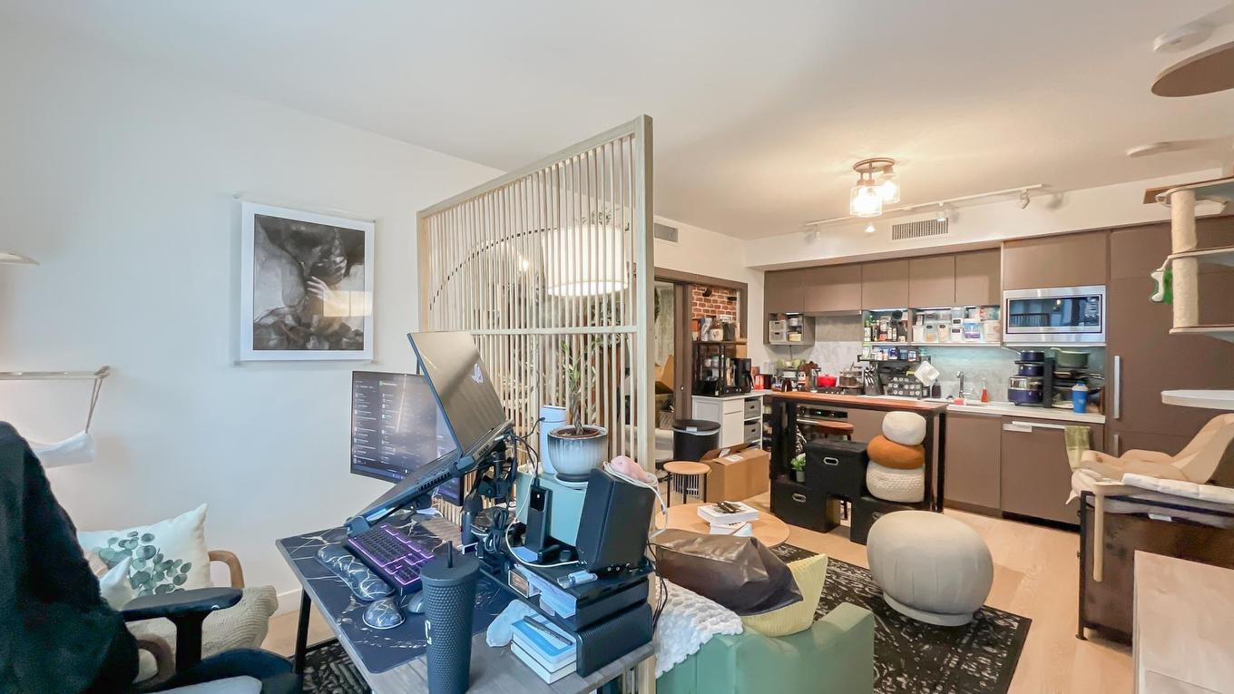 1205-68 Smithe Street, Vancouver, BC