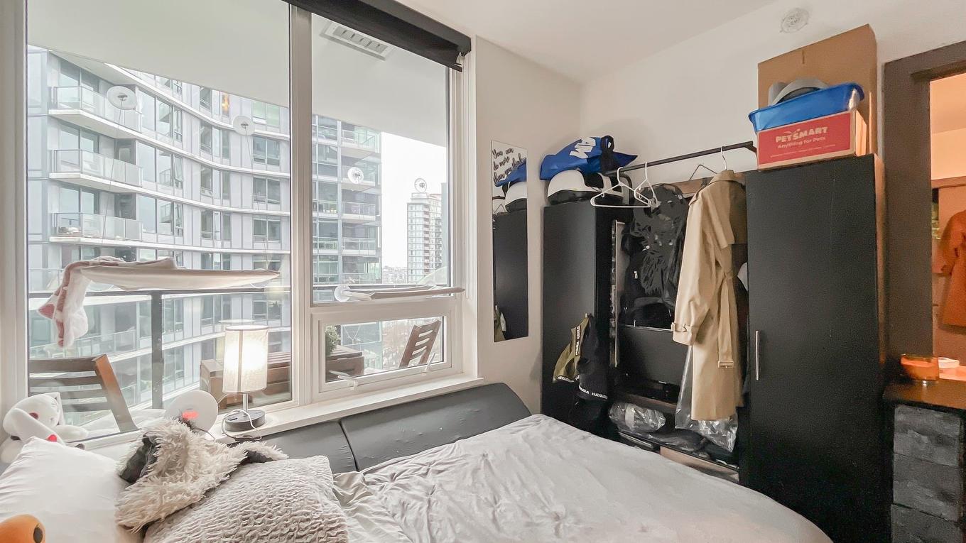 1205-68 Smithe Street, Vancouver, BC