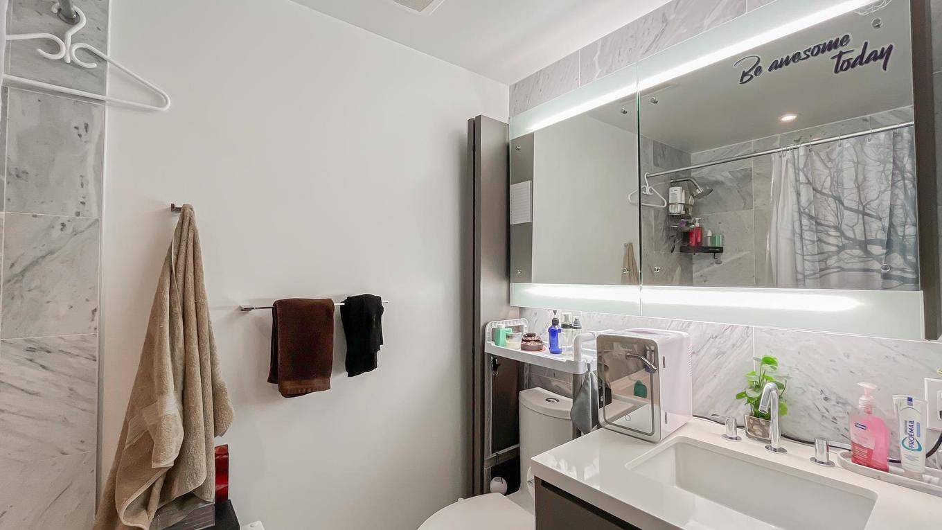 1205-68 Smithe Street, Vancouver, BC