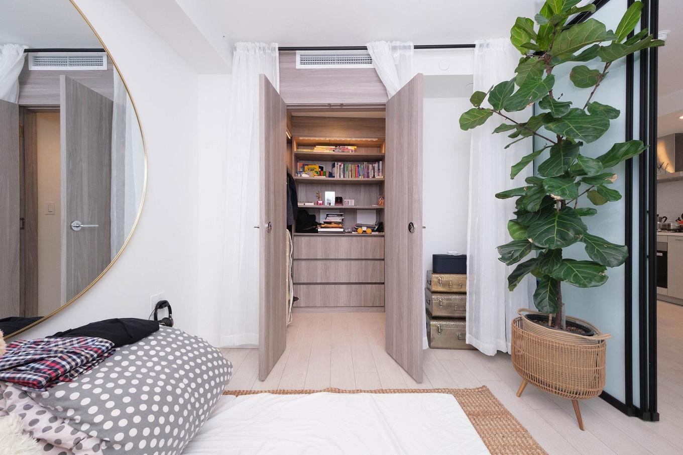 905-1768 Cook Street, Vancouver, BC