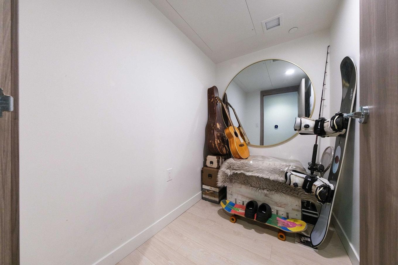 905-1768 Cook Street, Vancouver, BC