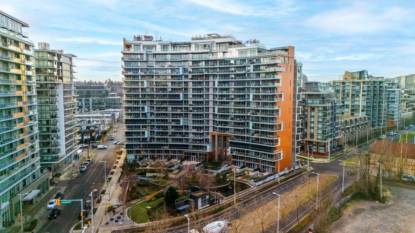 905-1768 Cook Street, Vancouver, BC