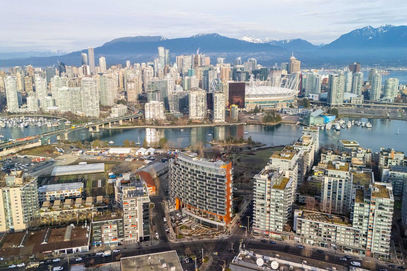 905-1768 Cook Street, Vancouver, BC