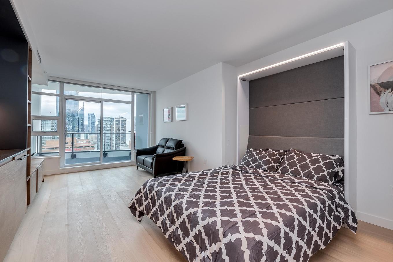 2106-1289 Hornby Street, Vancouver, BC