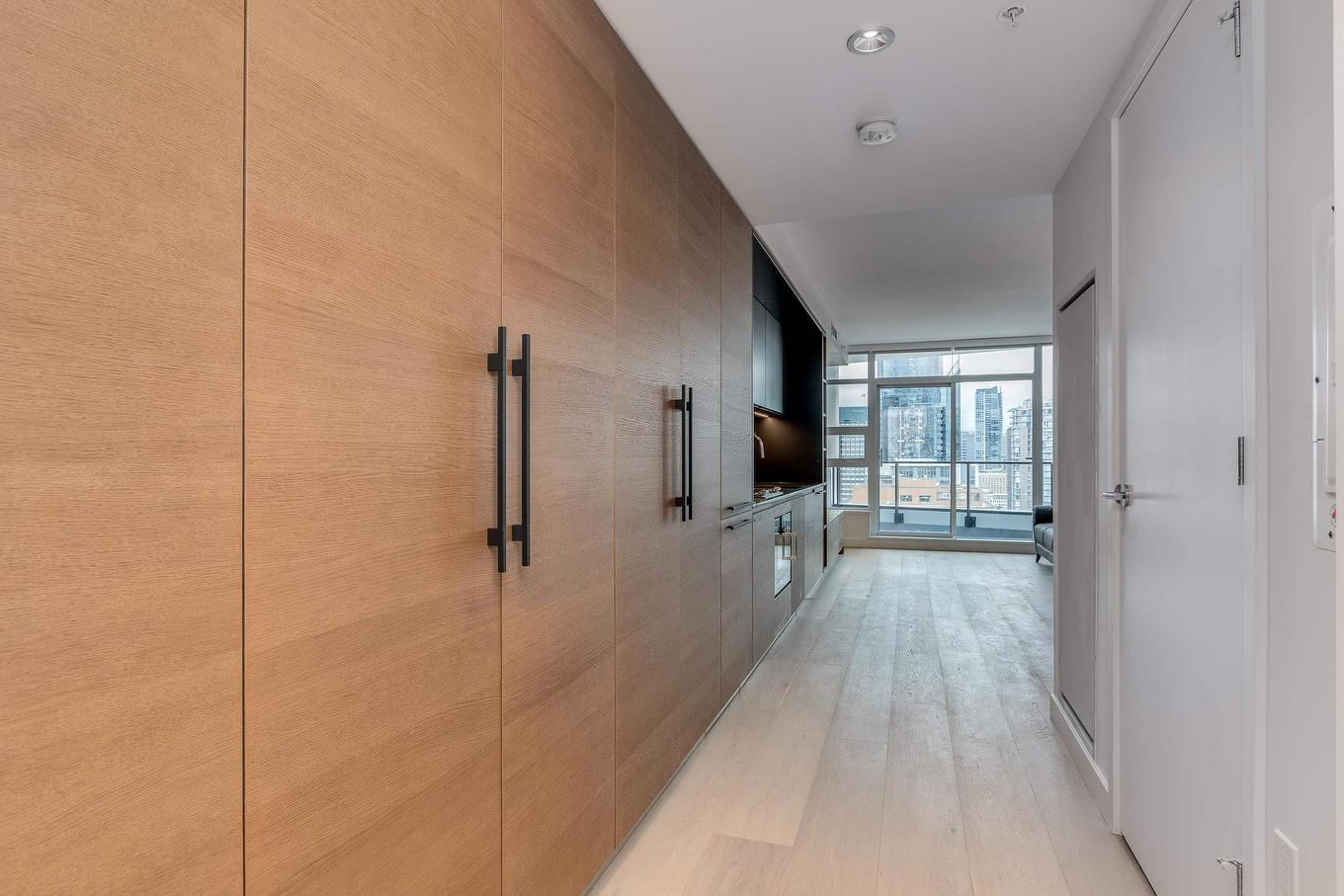 2106-1289 Hornby Street, Vancouver, BC