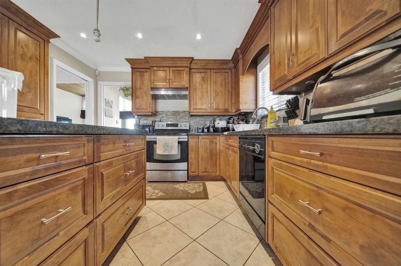 549 57Th Avenue E, Vancouver, BC