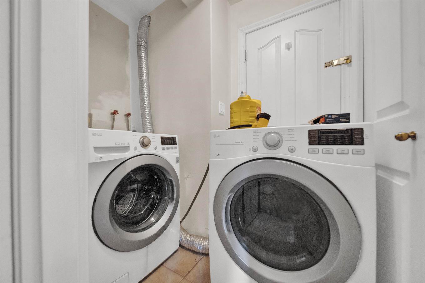 549 57Th Avenue E, Vancouver, BC