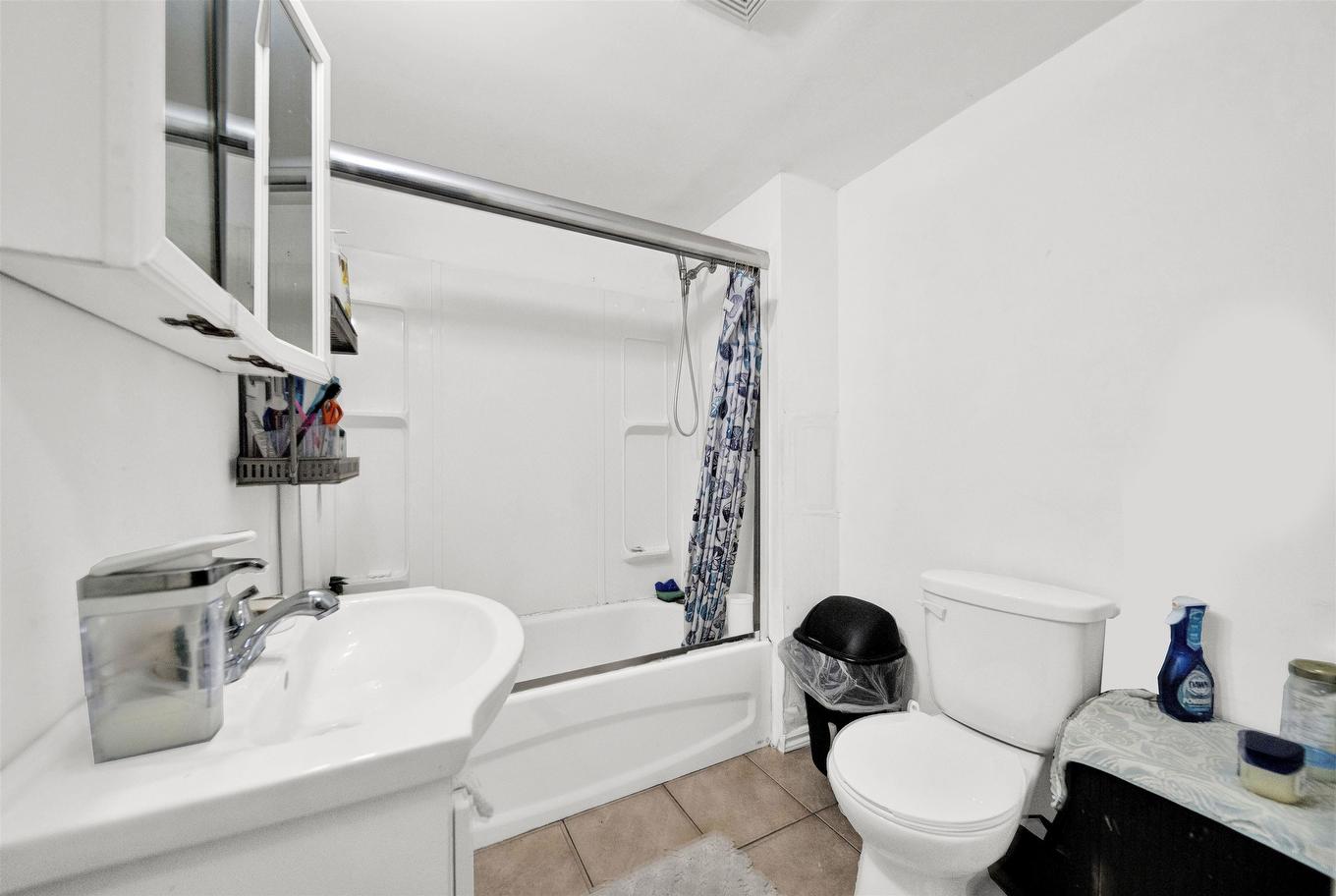 549 57Th Avenue E, Vancouver, BC