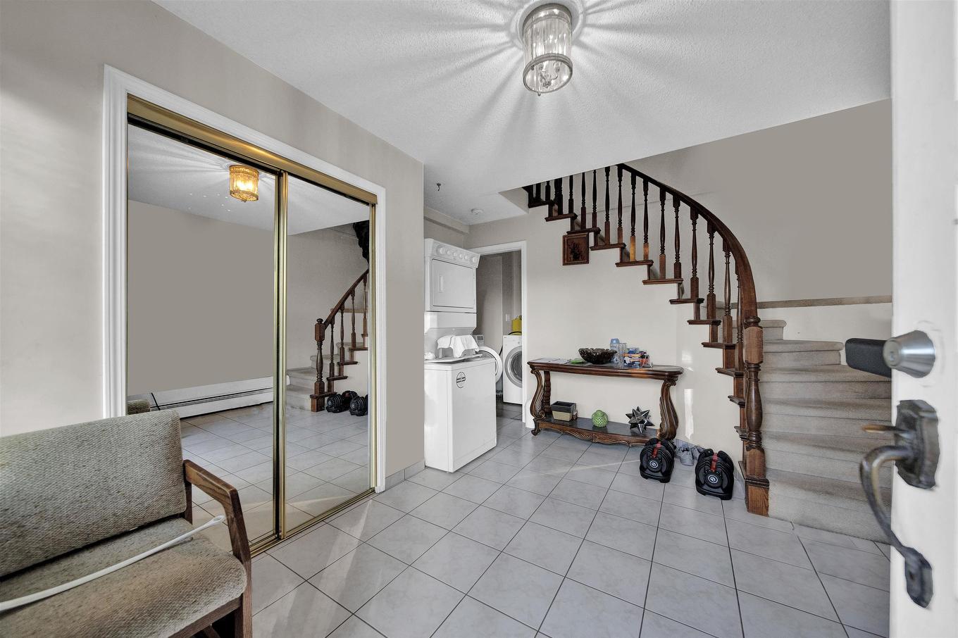 549 57Th Avenue E, Vancouver, BC