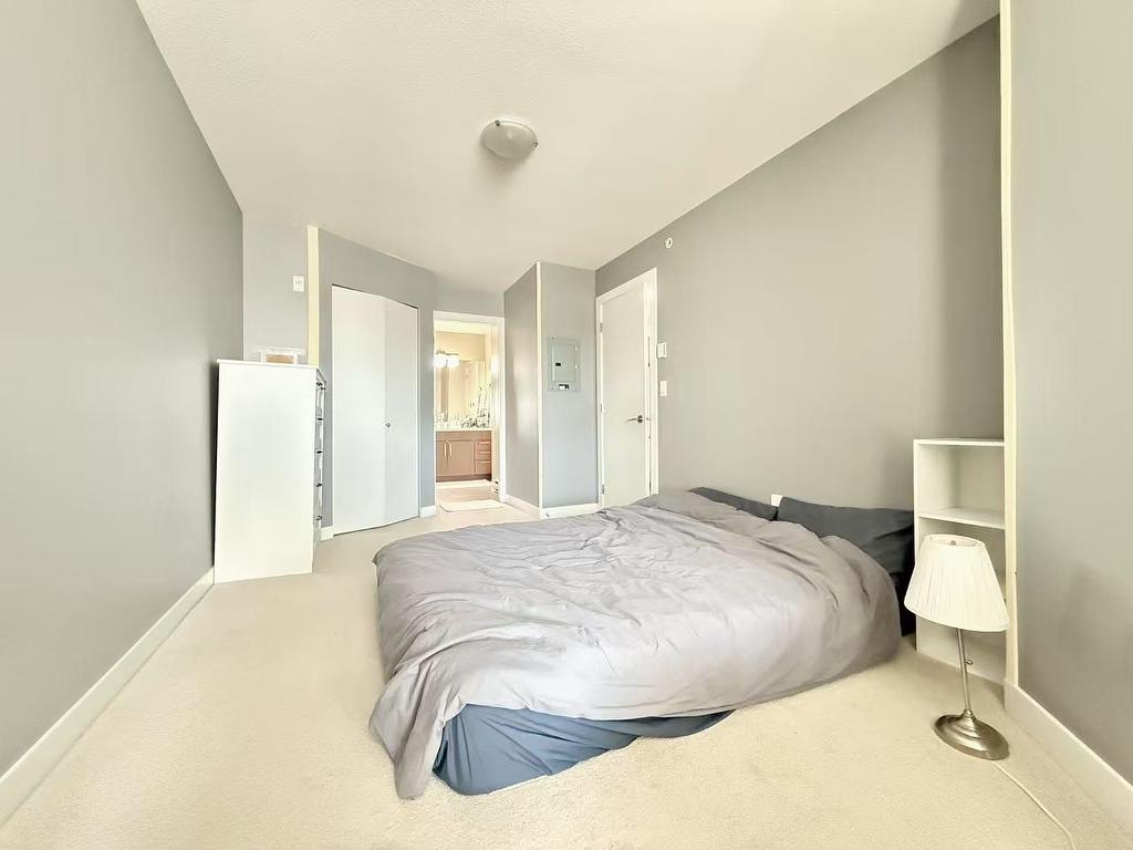 422-6828 Eckersley Road, Richmond, BC