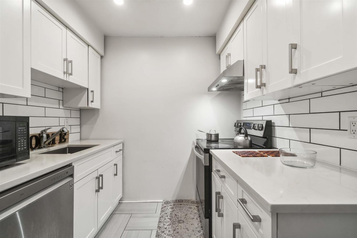 203-6105 Kingsway, Burnaby, BC