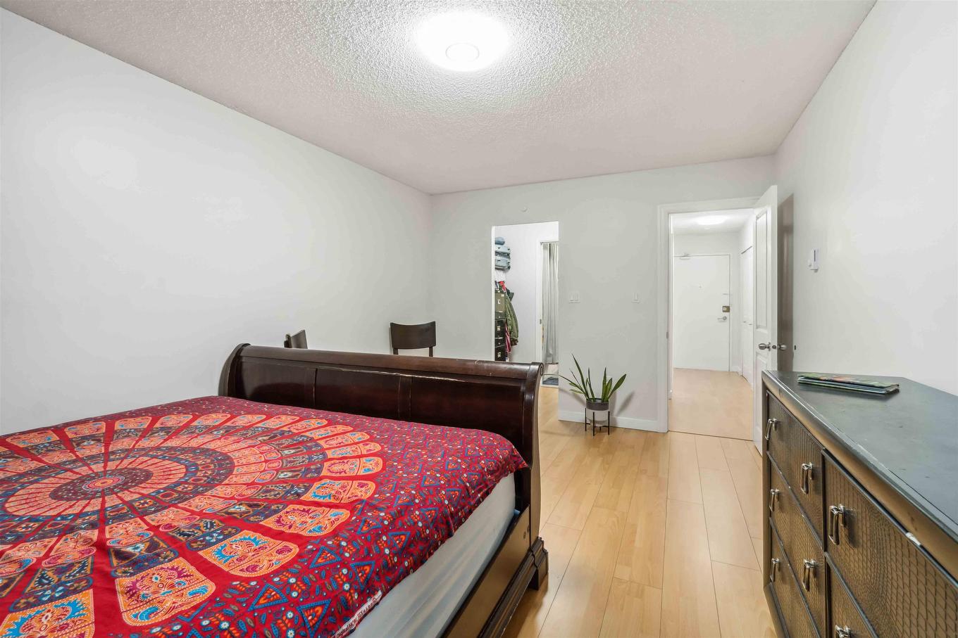 203-6105 Kingsway, Burnaby, BC