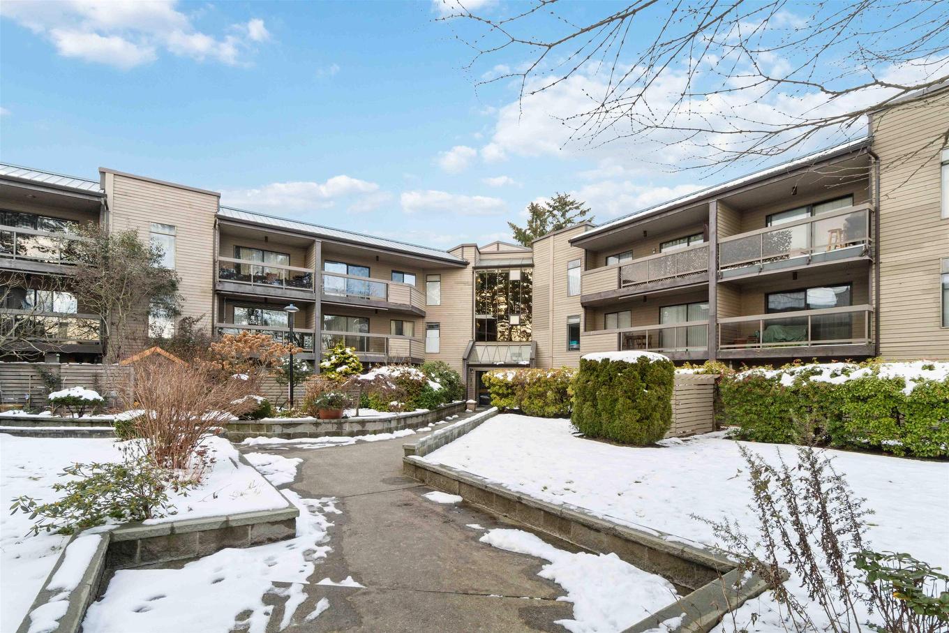 203-6105 Kingsway, Burnaby, BC