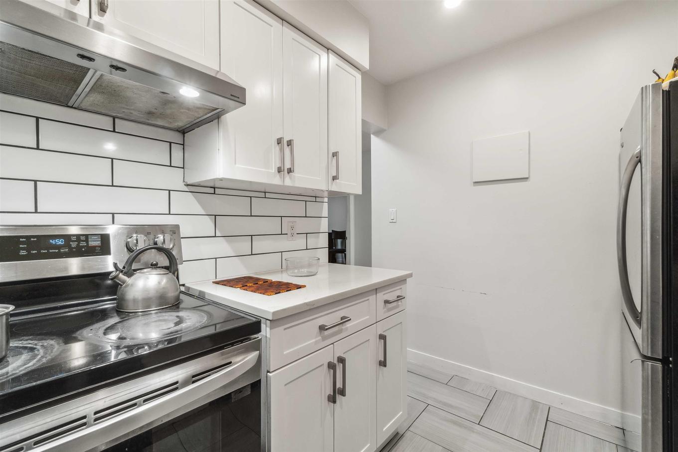 203-6105 Kingsway, Burnaby, BC