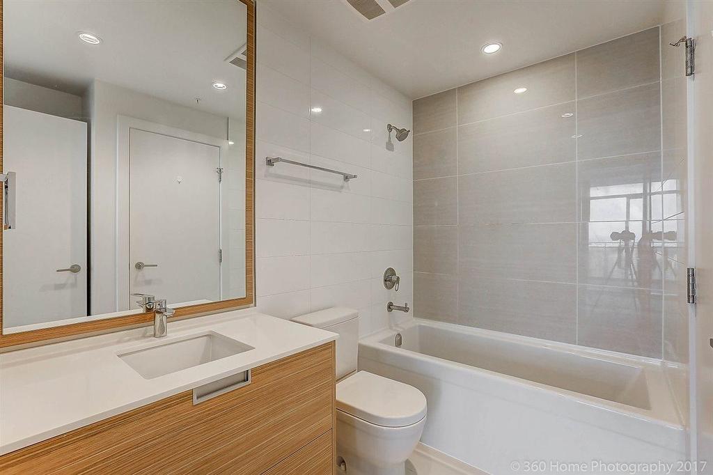 3302-4688 Kingsway, Burnaby, BC