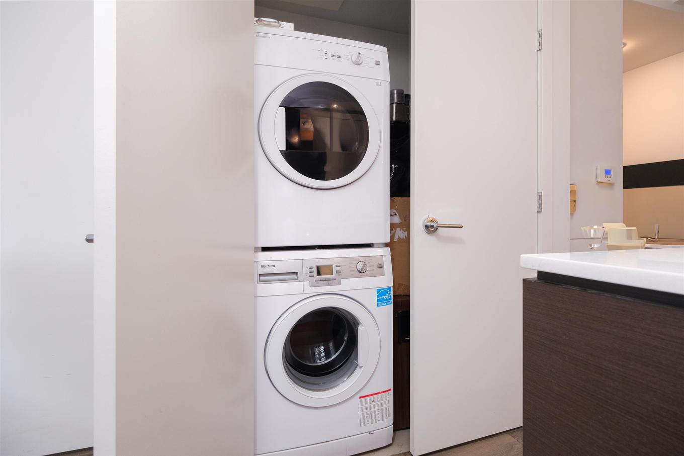 628-5233 Gilbert Road, Richmond, BC