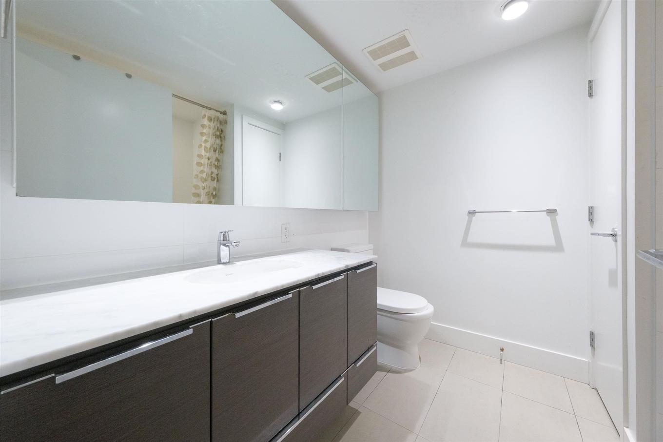 628-5233 Gilbert Road, Richmond, BC