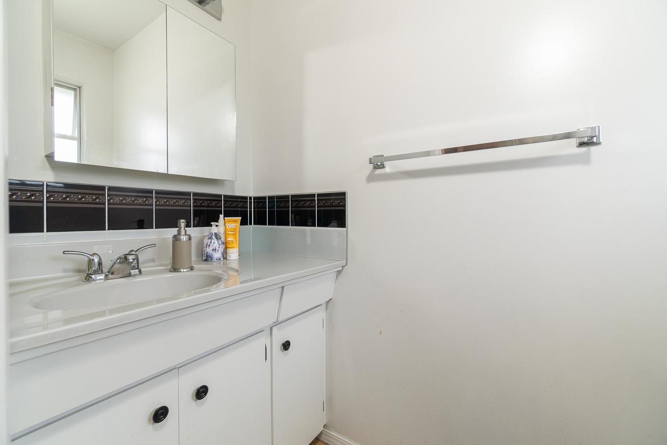 6460 Azure Road, Richmond, BC