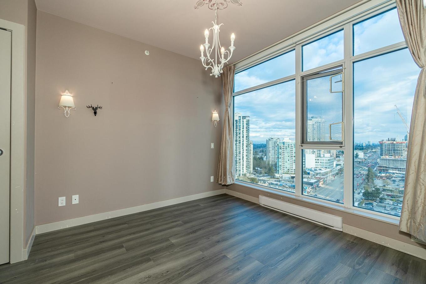 1909-4688 Kingsway, Burnaby, BC