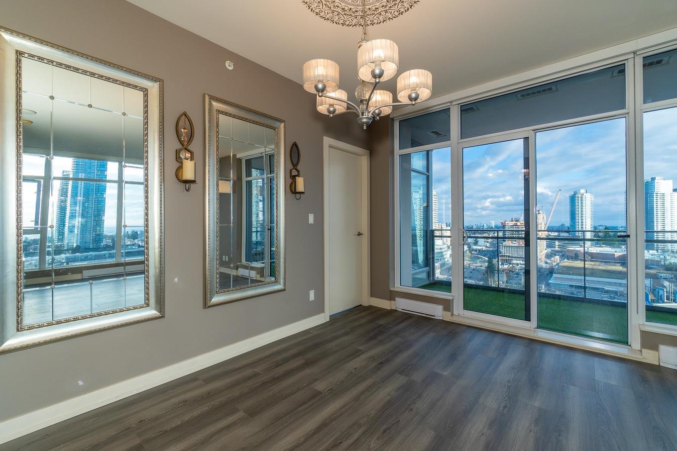 1909-4688 Kingsway, Burnaby, BC