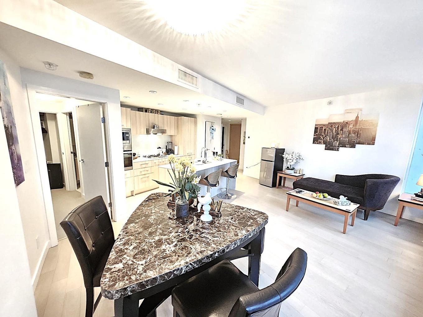 809-4638 Gladstone Street, Vancouver, BC