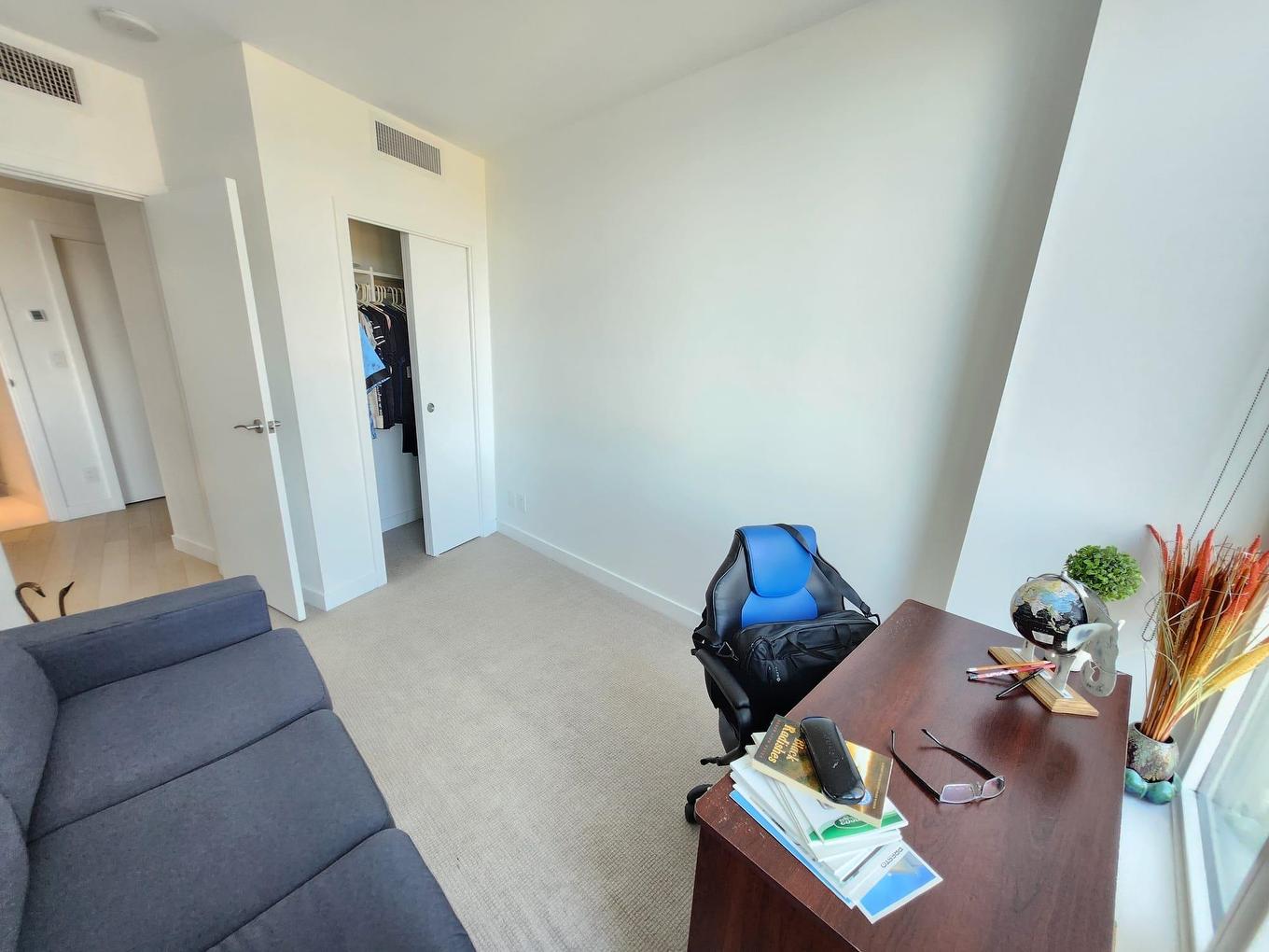 809-4638 Gladstone Street, Vancouver, BC