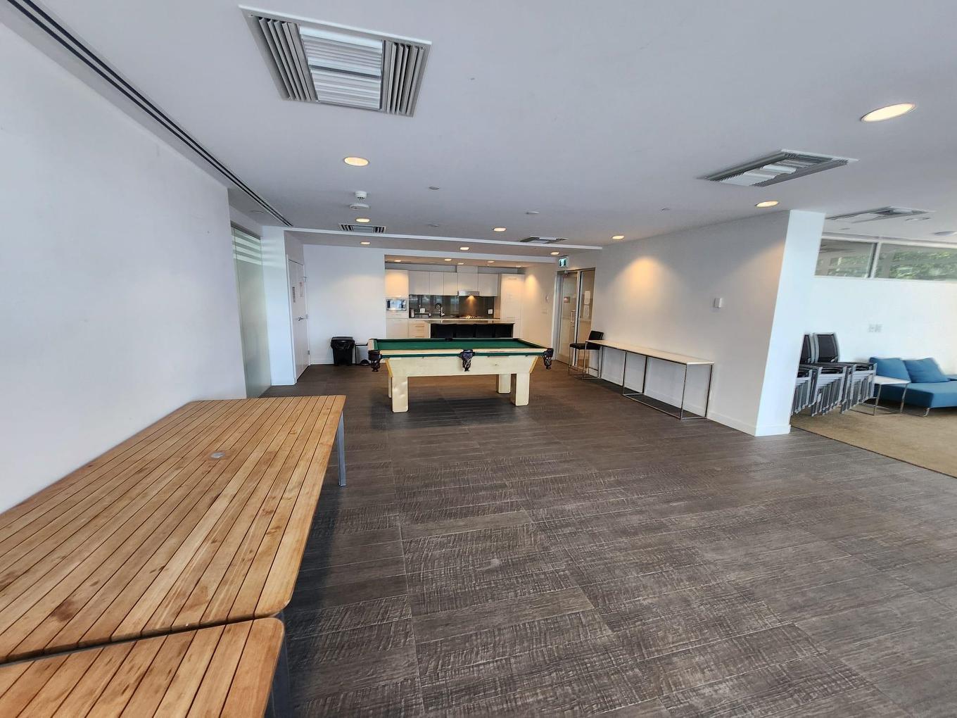 809-4638 Gladstone Street, Vancouver, BC