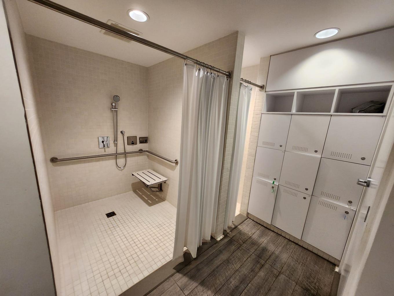 809-4638 Gladstone Street, Vancouver, BC