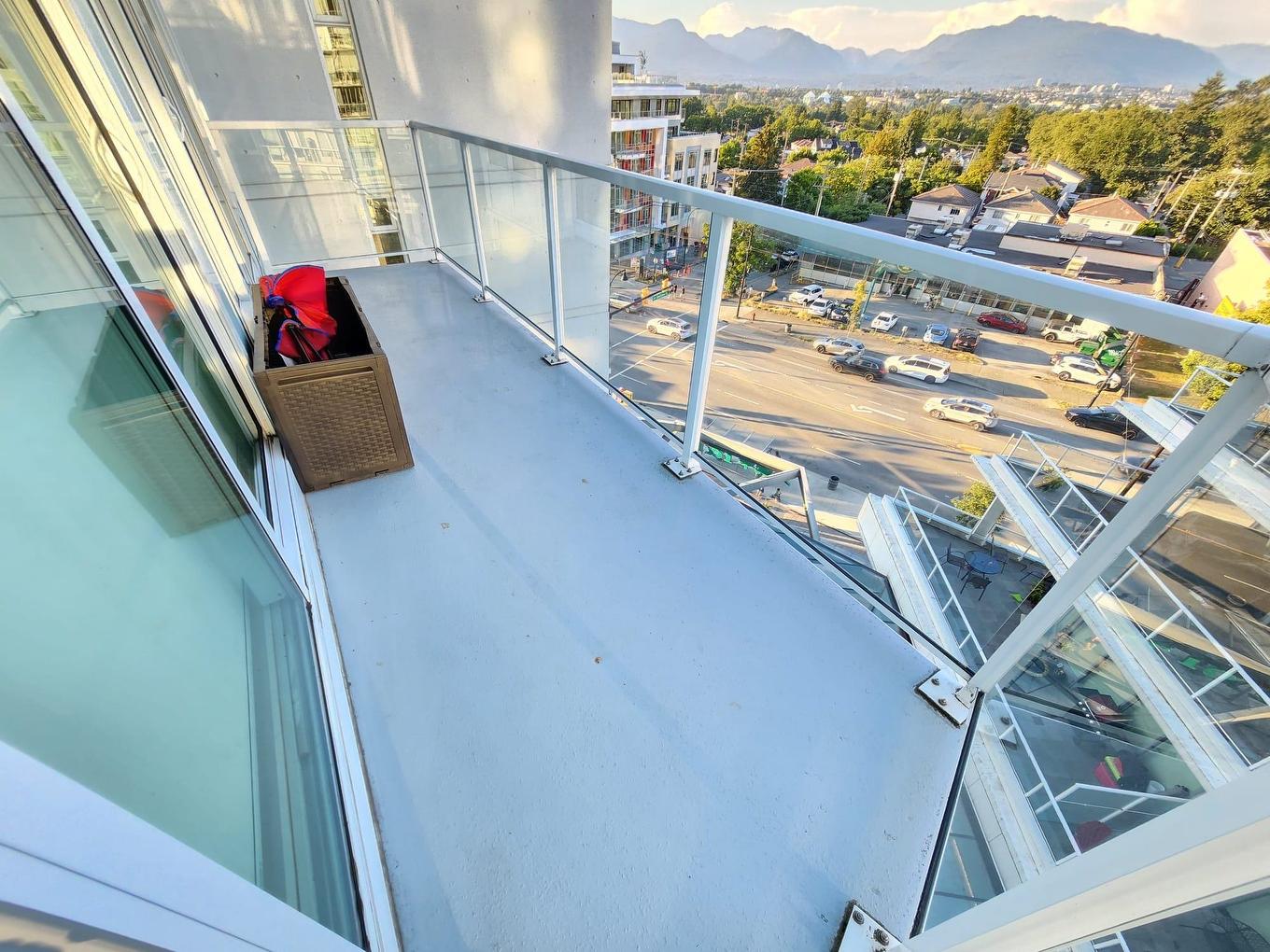 809-4638 Gladstone Street, Vancouver, BC