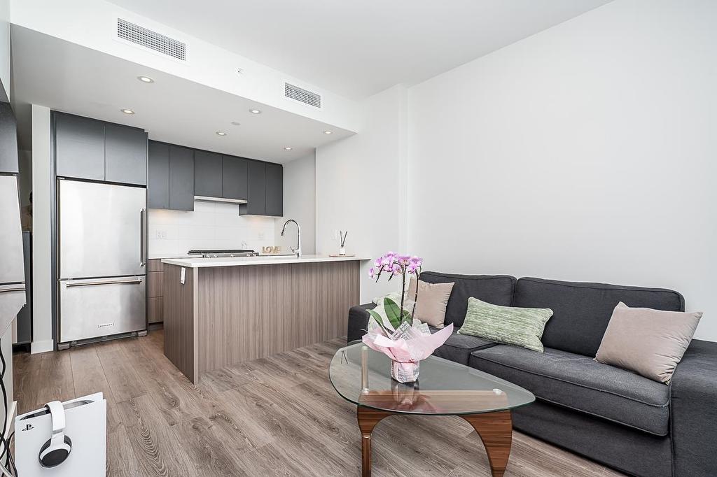 1702-3430 Kent Avenue E, Vancouver, BC