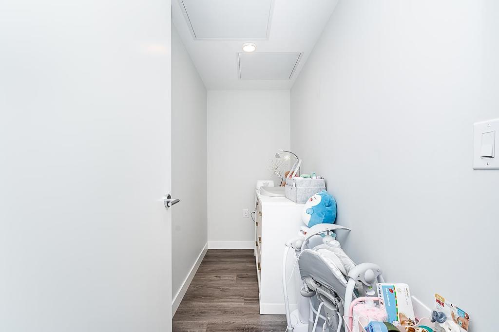 1702-3430 Kent Avenue E, Vancouver, BC