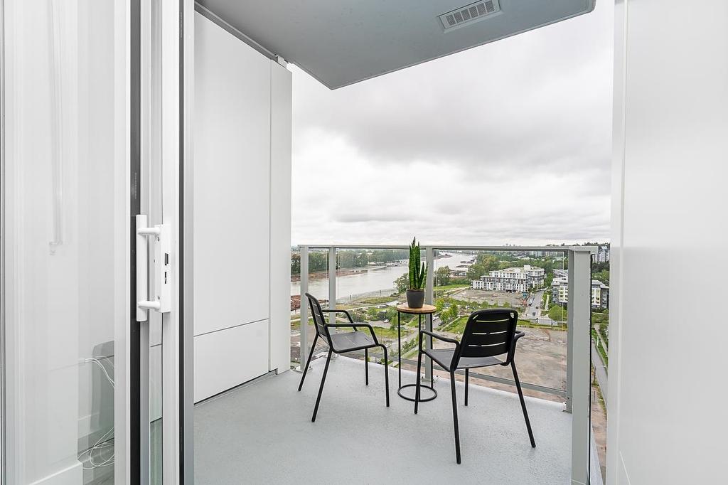 1702-3430 Kent Avenue E, Vancouver, BC