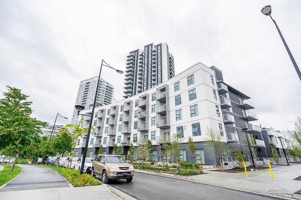 1702-3430 Kent Avenue E, Vancouver, BC