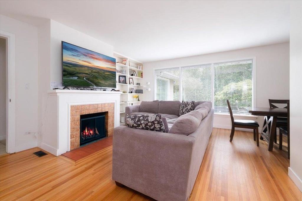 3001 Paisley Road, North Vancouver, BC