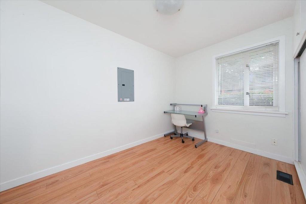 3001 Paisley Road, North Vancouver, BC