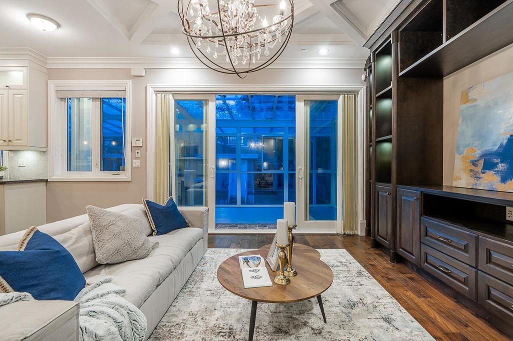 3741 37Th Avenue W, Vancouver, BC