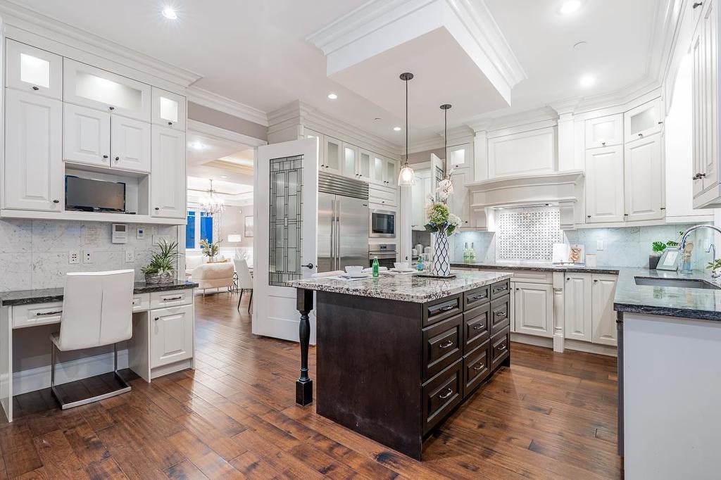 3741 37Th Avenue W, Vancouver, BC