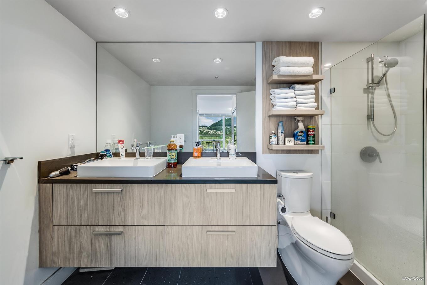 2208-3007 Glen Drive, Coquitlam, BC