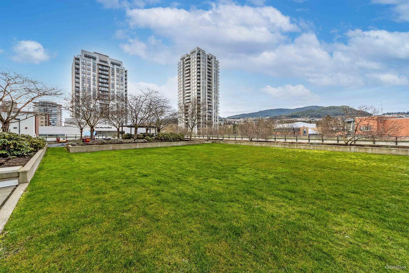 2208-3007 Glen Drive, Coquitlam, BC