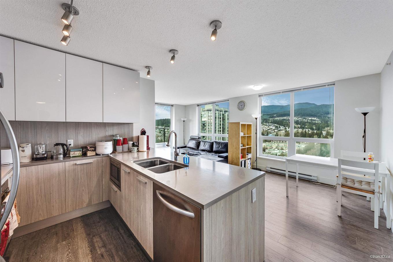 2208-3007 Glen Drive, Coquitlam, BC