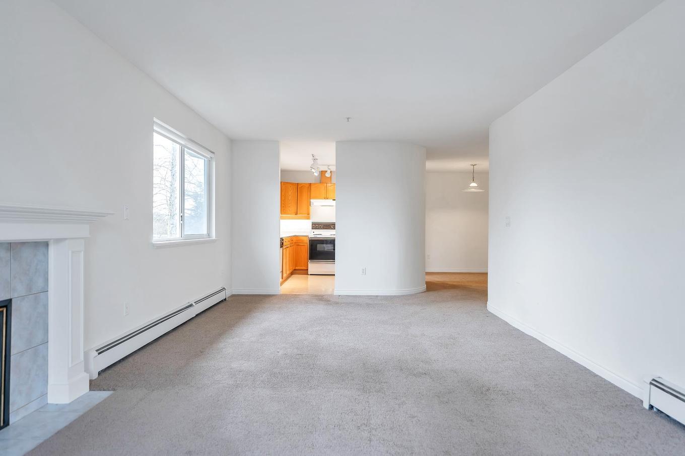 210-9260 No.2 Road, Richmond, BC