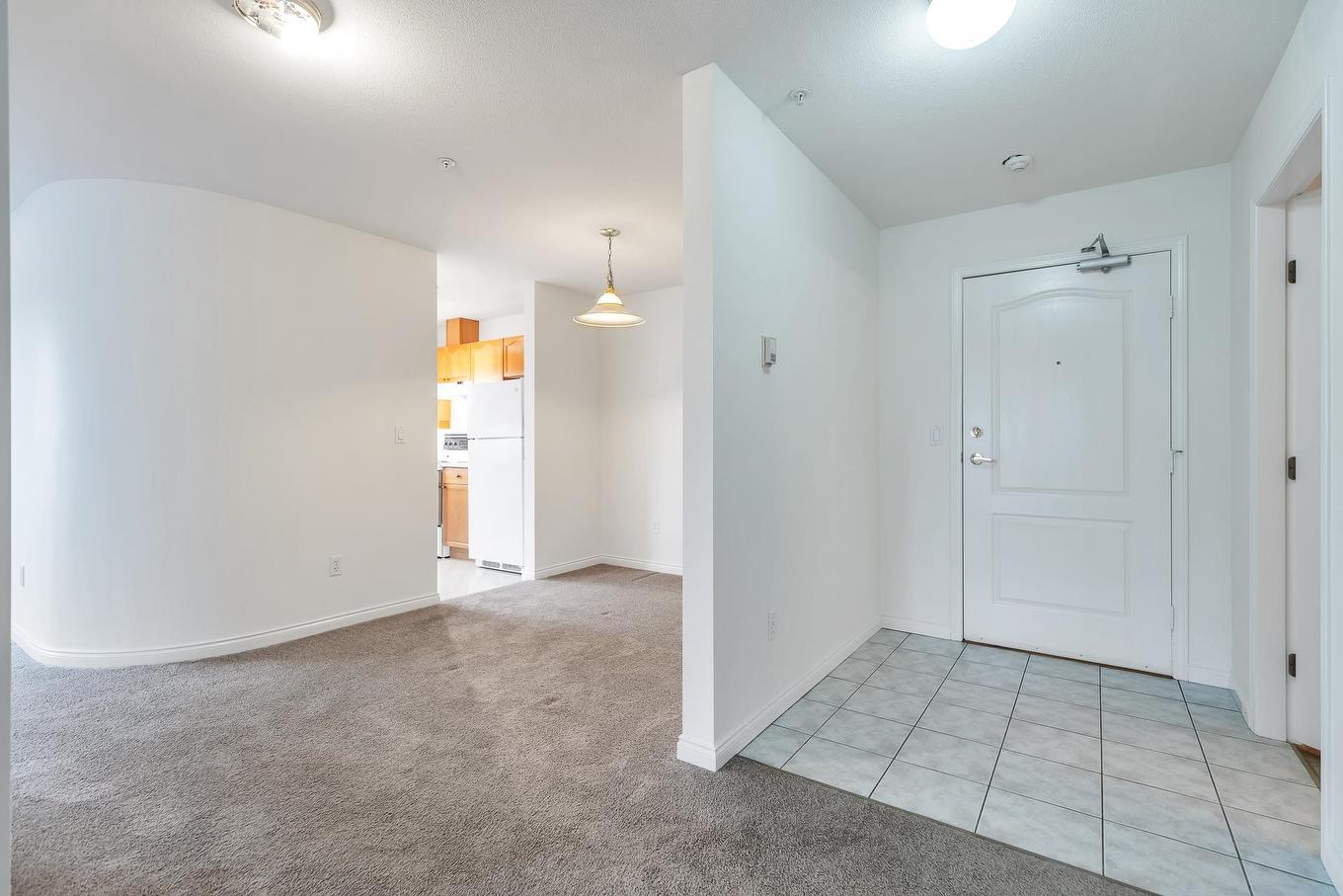 210-9260 No.2 Road, Richmond, BC