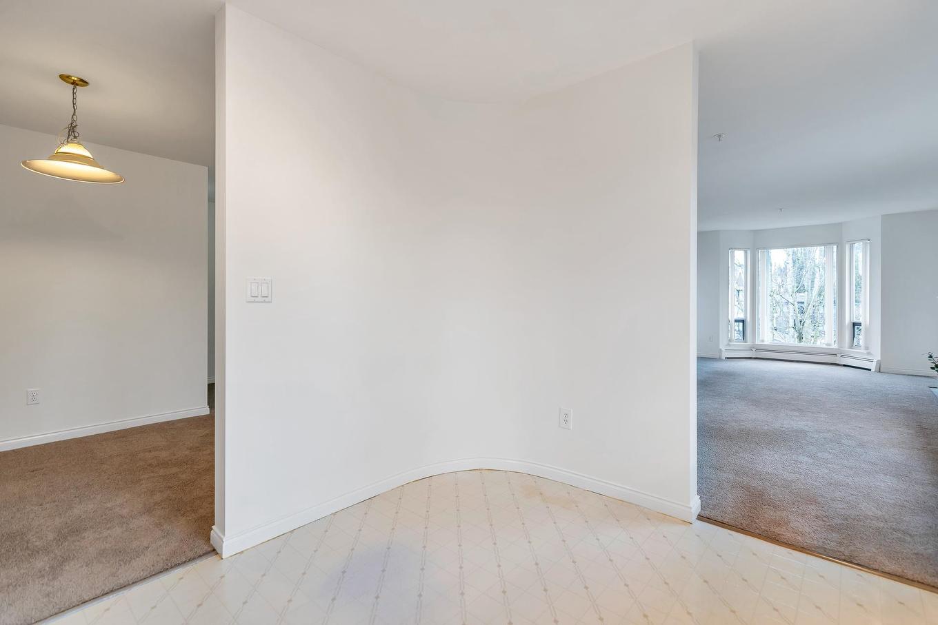 210-9260 No.2 Road, Richmond, BC