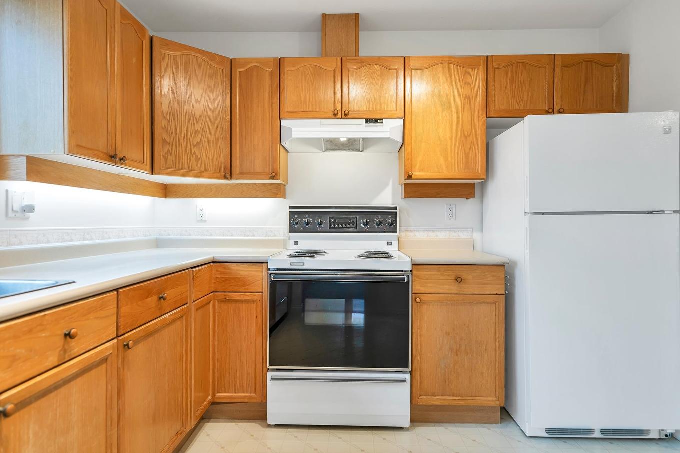 210-9260 No.2 Road, Richmond, BC