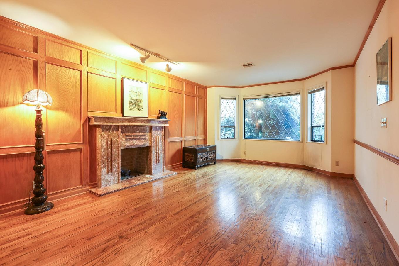 1091 Richelieu Avenue, Vancouver, BC