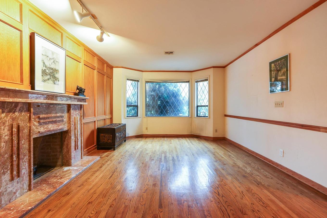 1091 Richelieu Avenue, Vancouver, BC